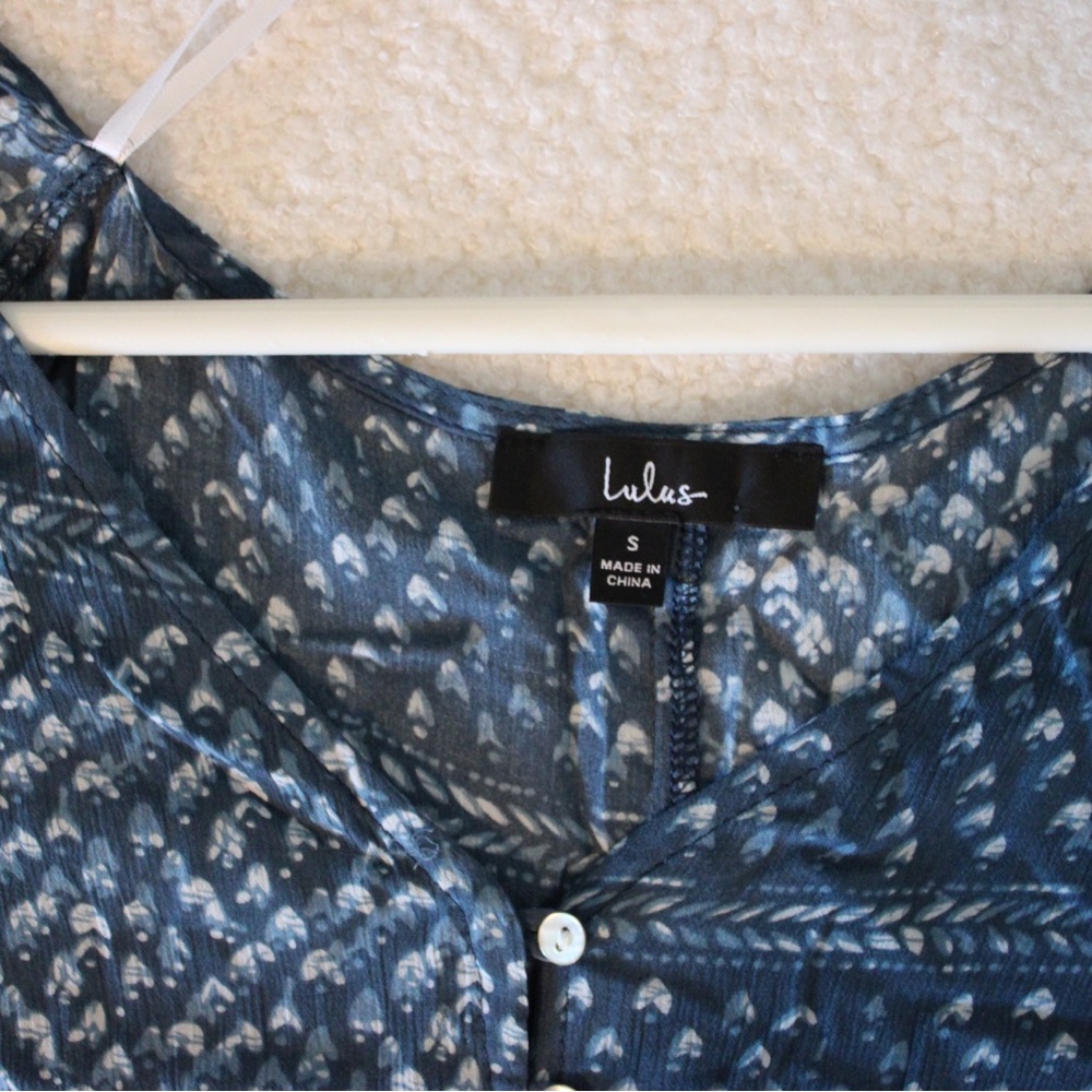 Lulu's Blouse - Picture 4 of 8